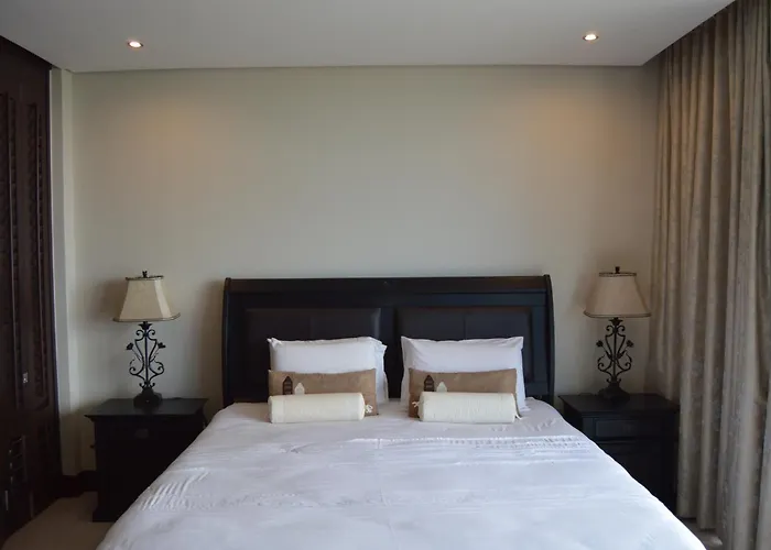Accommodation Front - Grand Penthouse With Panoramic Views