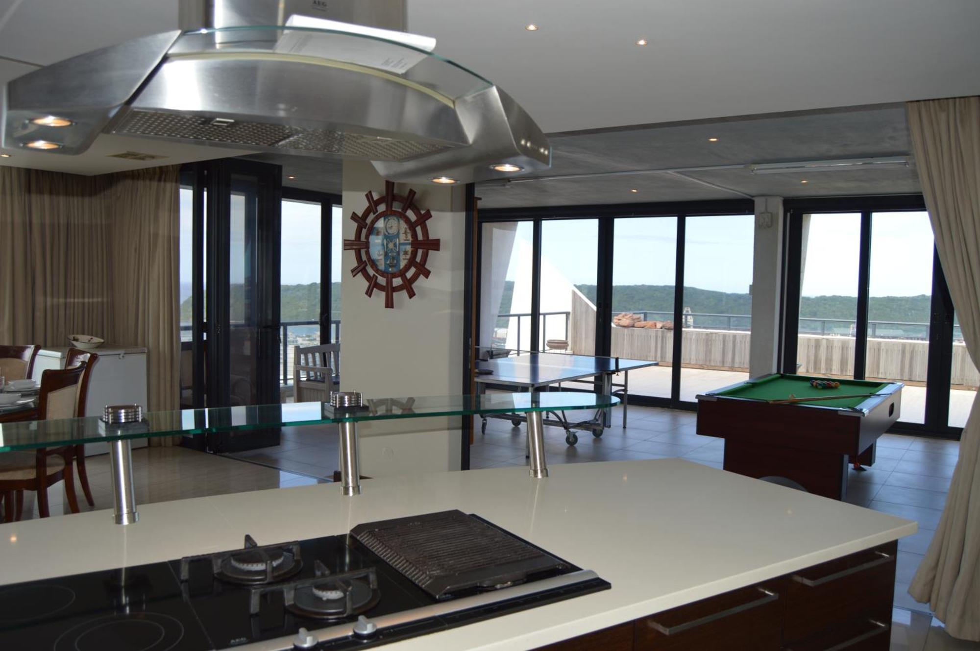 Front - Grand Penthouse With Panoramic Views *