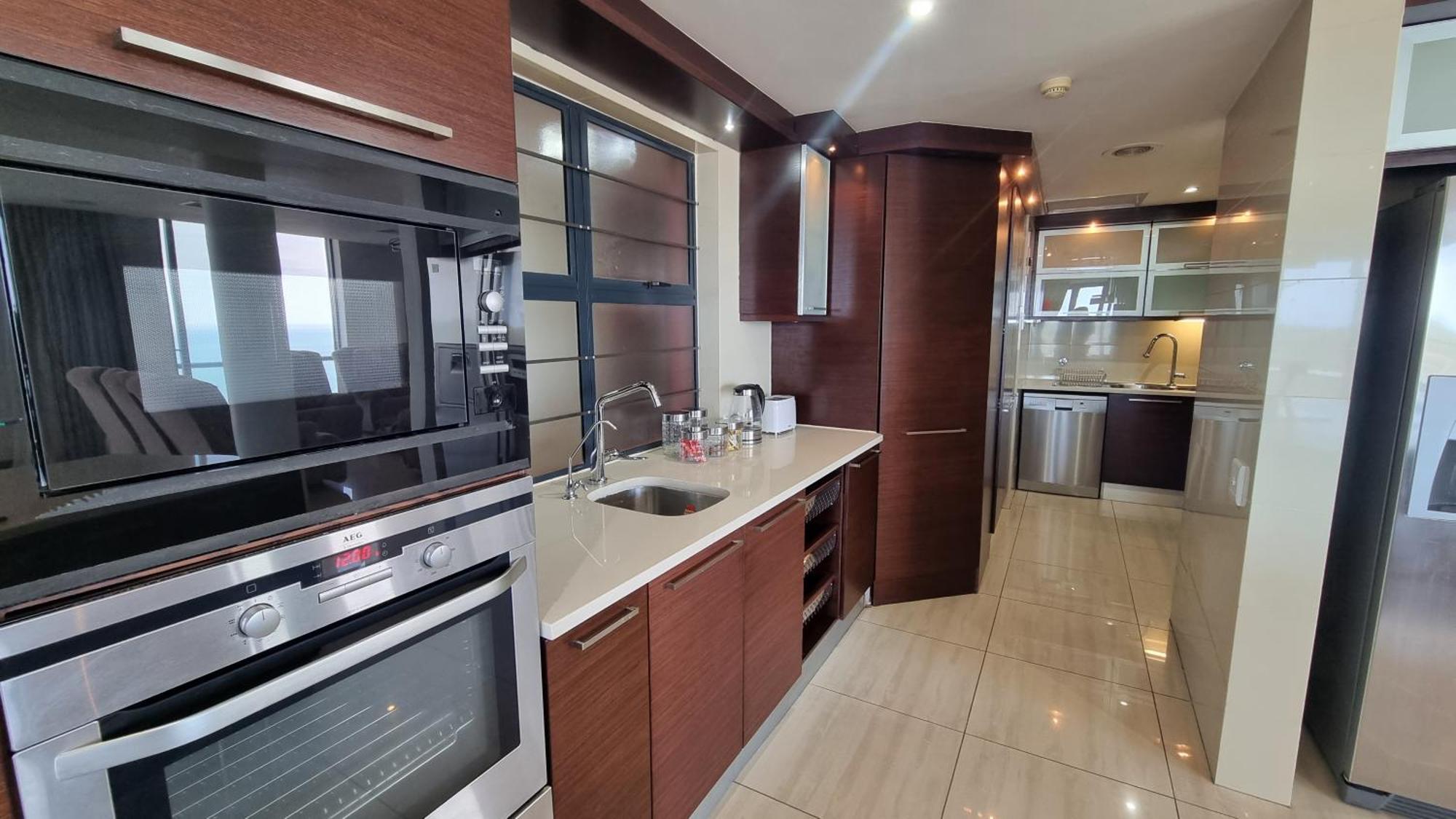 Front - Grand Penthouse With Panoramic Views Appartement *